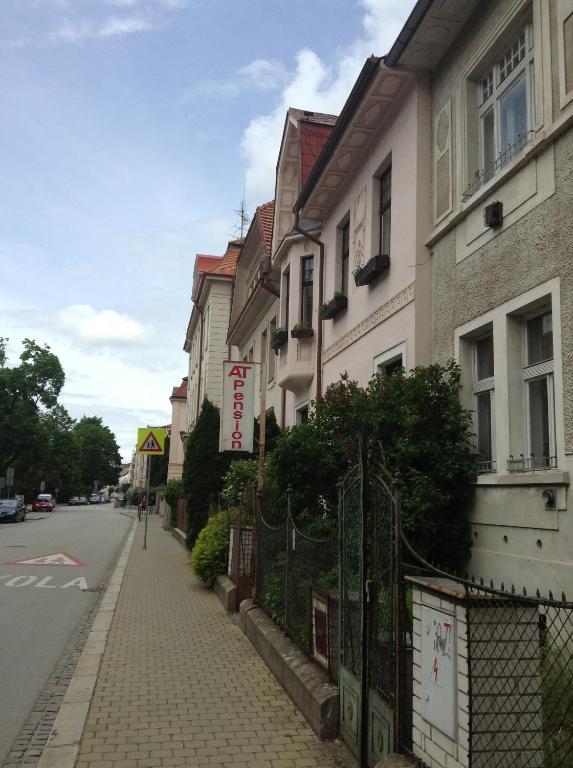 捷克布杰约维采 At旅馆酒店 外观 照片